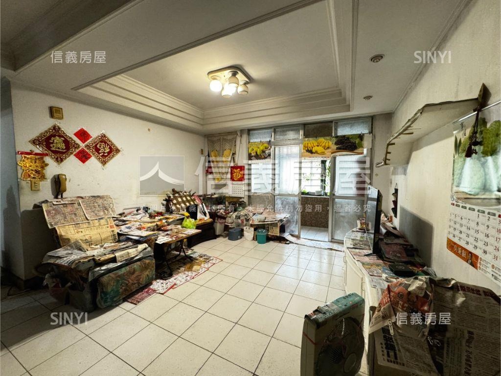 低總價成家國泰公寓三房房屋室內格局與周邊環境