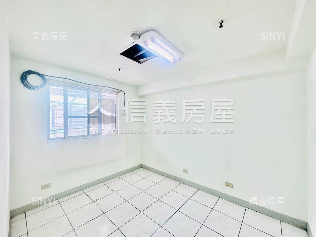 金鳳凰明亮高樓大三房房屋室內格局與周邊環境