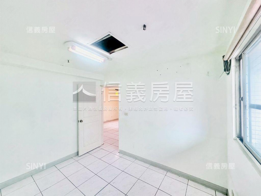 金鳳凰明亮高樓大三房房屋室內格局與周邊環境