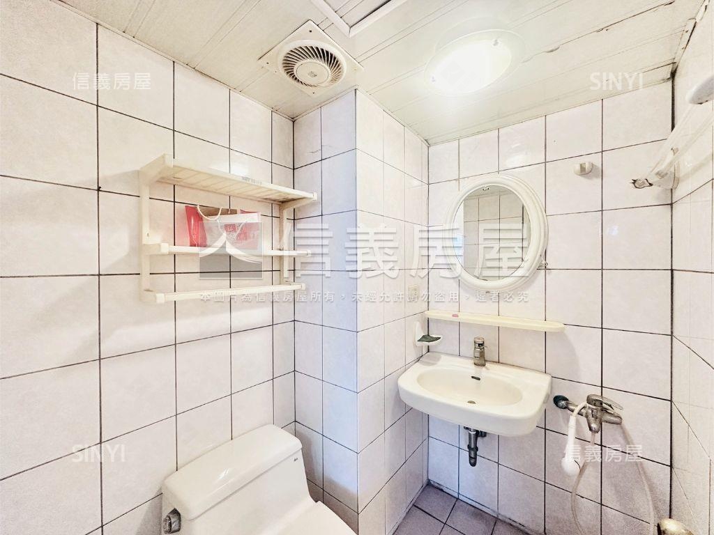 金鳳凰明亮高樓大三房房屋室內格局與周邊環境