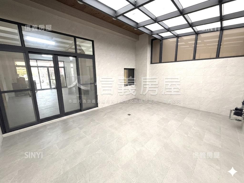 展奇．優秀賞面寬霸氣店面房屋室內格局與周邊環境