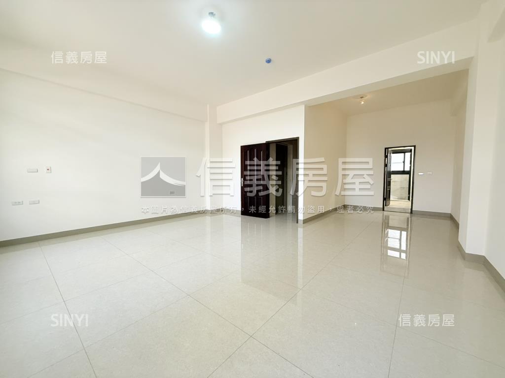 展奇．優秀賞面寬霸氣店面房屋室內格局與周邊環境