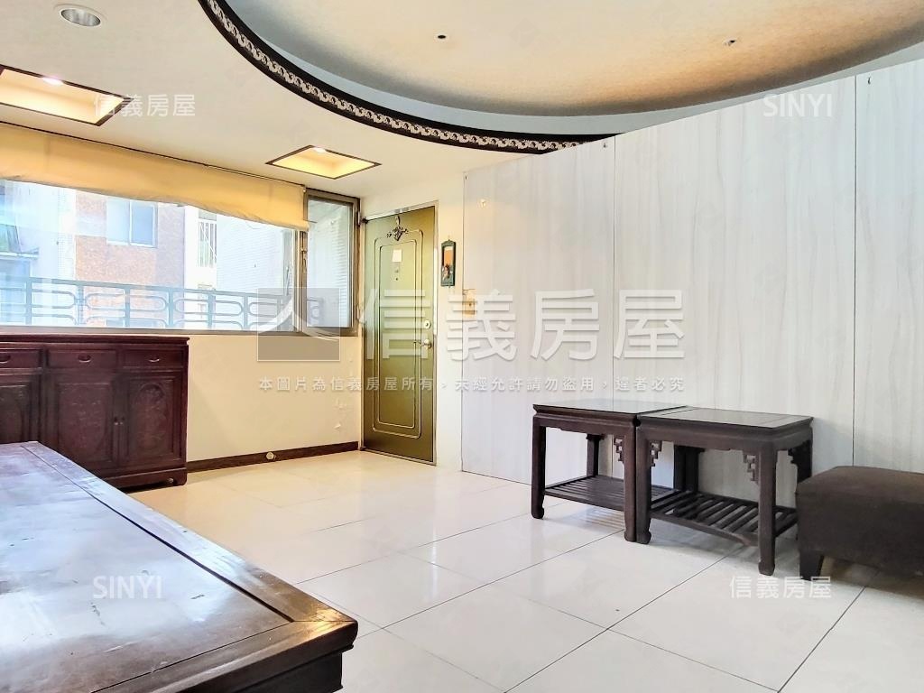 內湖捷運首購大空間房屋室內格局與周邊環境