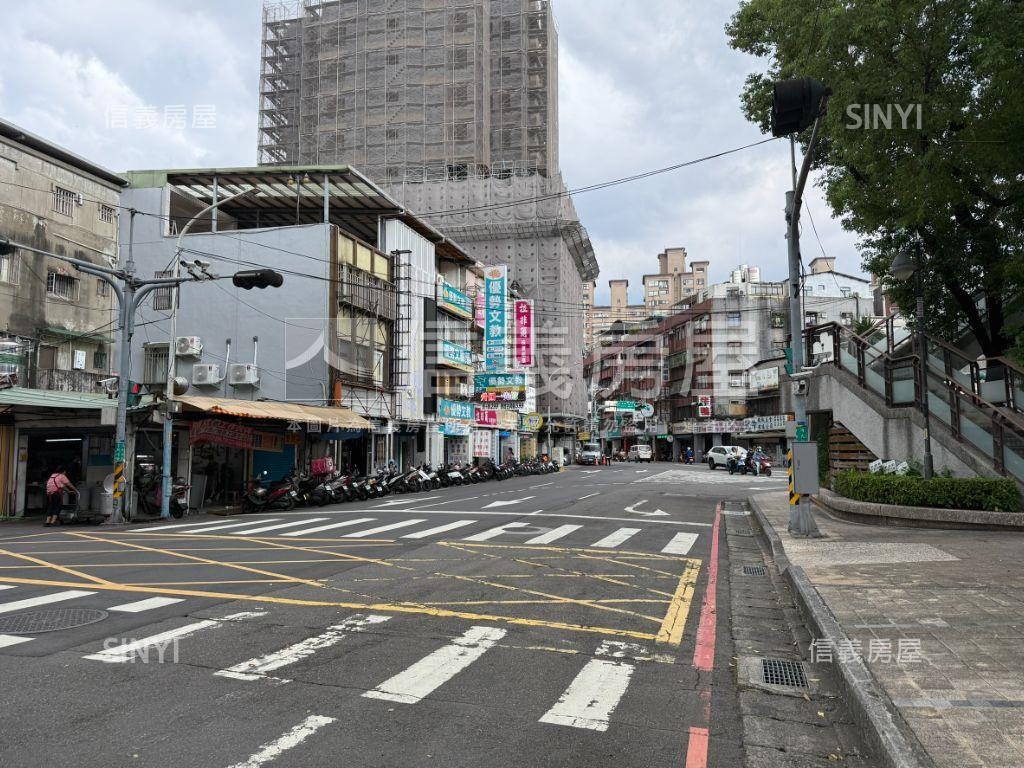 中平路優質置產金店面房屋室內格局與周邊環境