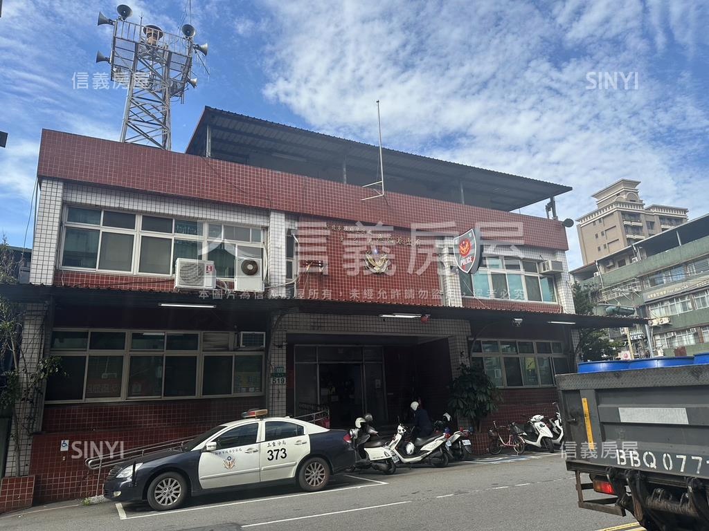仁愛街面寬百業金店房屋室內格局與周邊環境