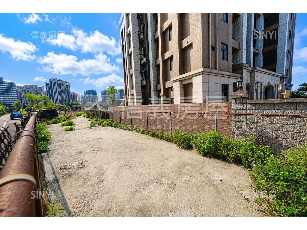 桃園高鐵特區旁６９坪丁建房屋室內格局與周邊環境