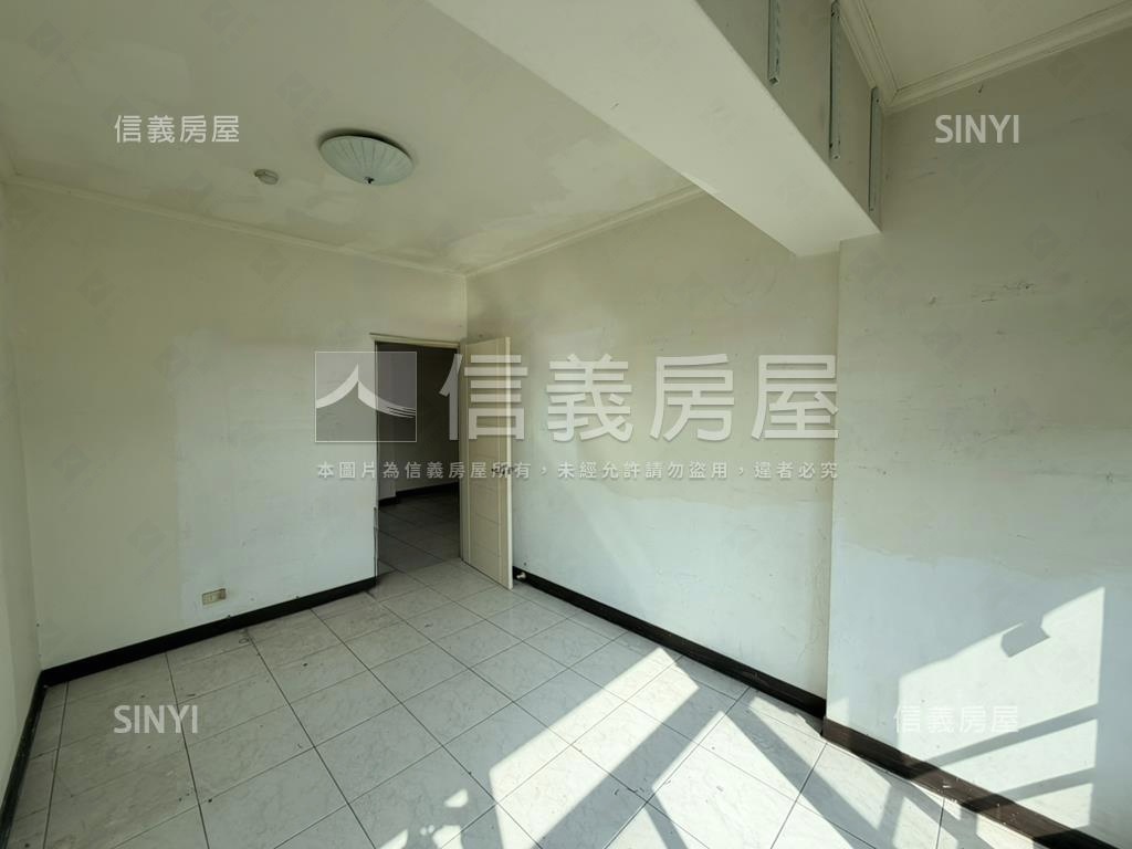 文德電梯三房車位房屋室內格局與周邊環境