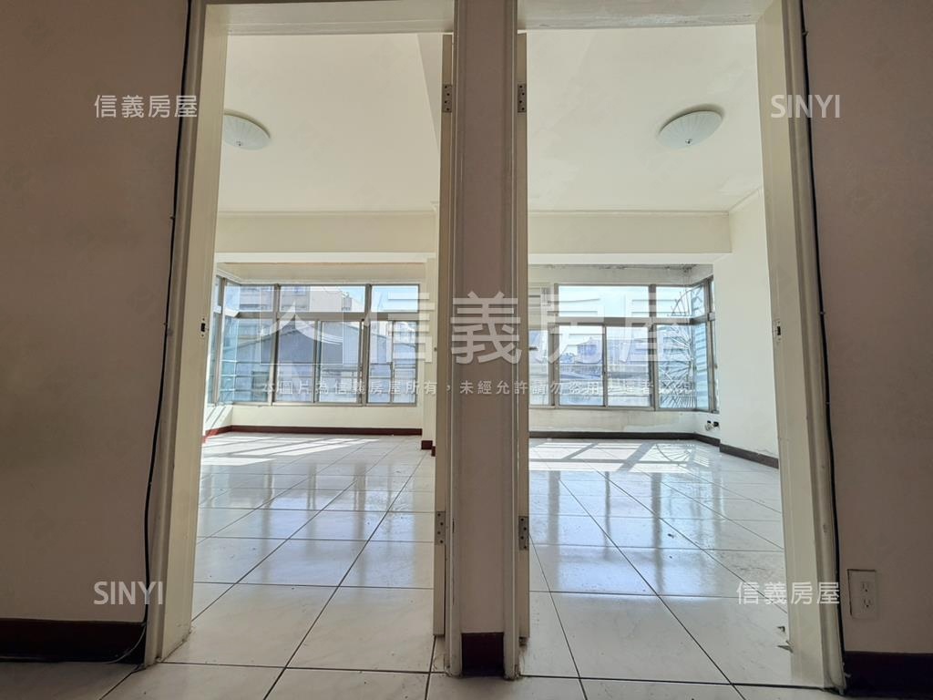 文德電梯三房車位房屋室內格局與周邊環境