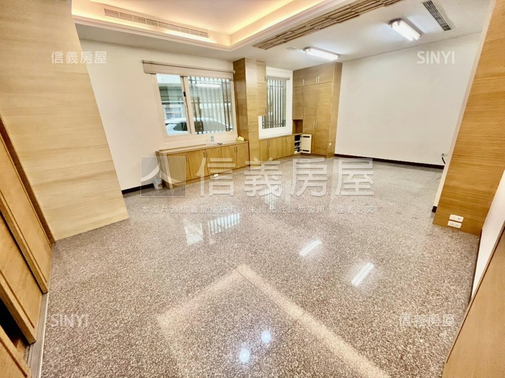 神岡臨路大面寬別墅房屋室內格局與周邊環境