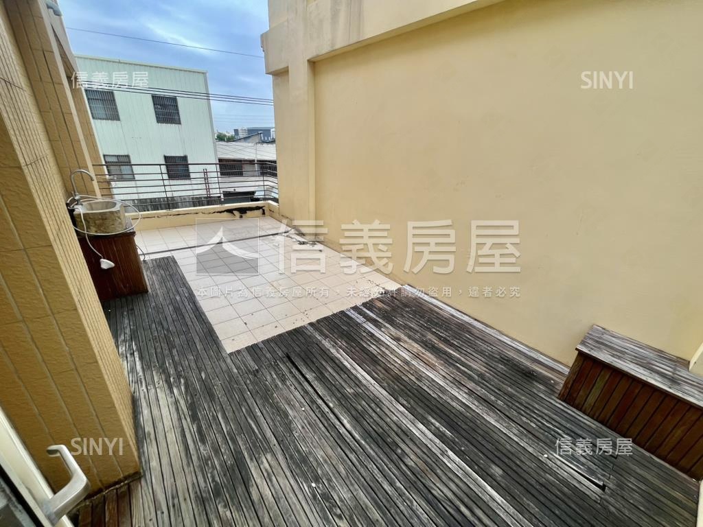 神岡臨路大面寬別墅房屋室內格局與周邊環境