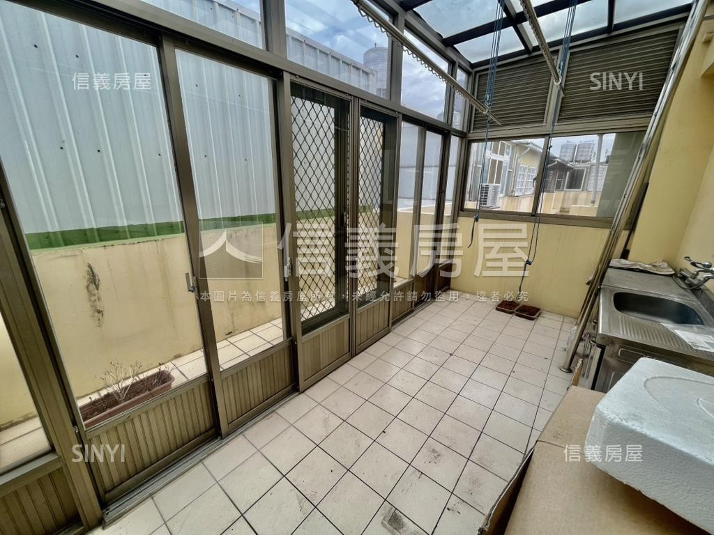 神岡臨路大面寬別墅房屋室內格局與周邊環境