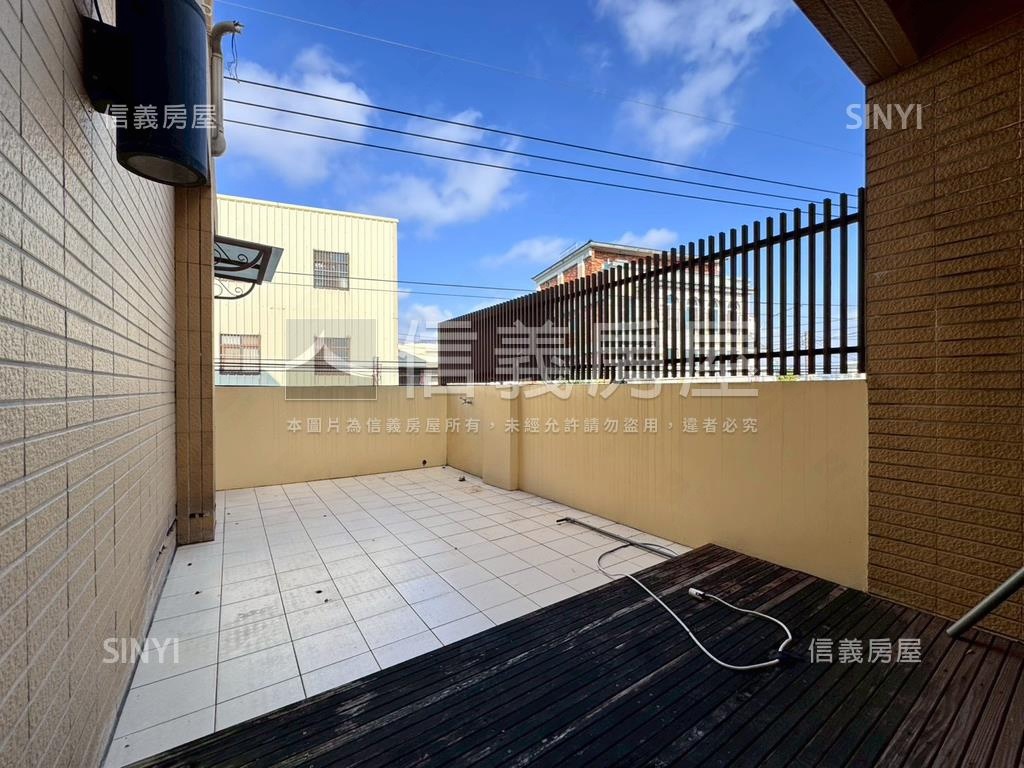 神岡臨路大面寬別墅房屋室內格局與周邊環境