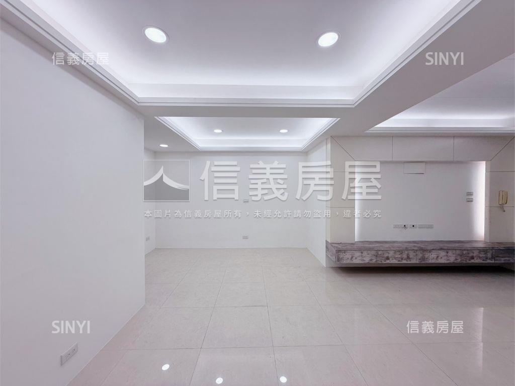 中央路前後陽台有裝潢三房房屋室內格局與周邊環境