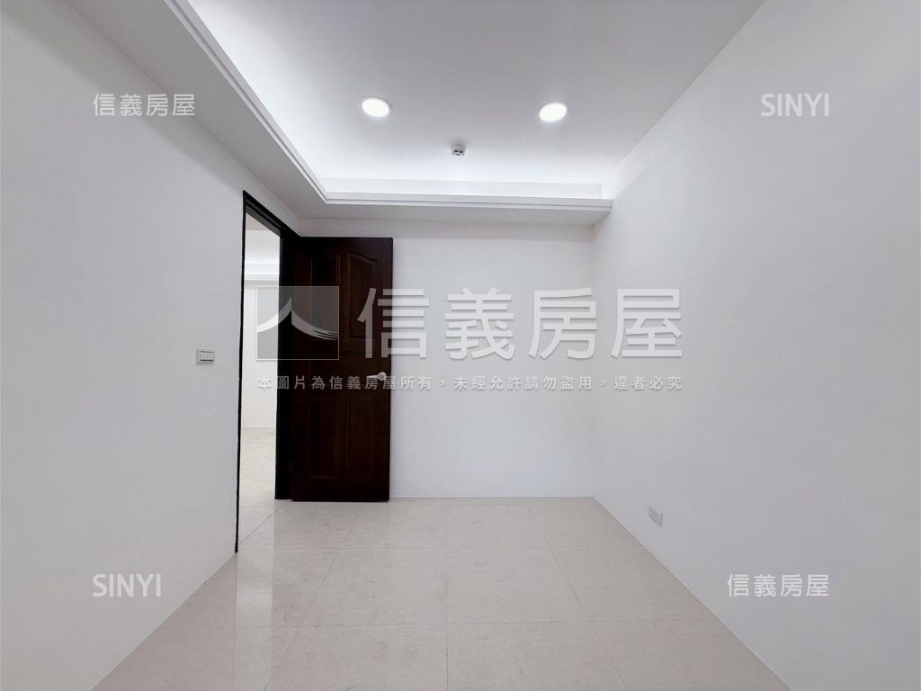 中央路前後陽台有裝潢三房房屋室內格局與周邊環境