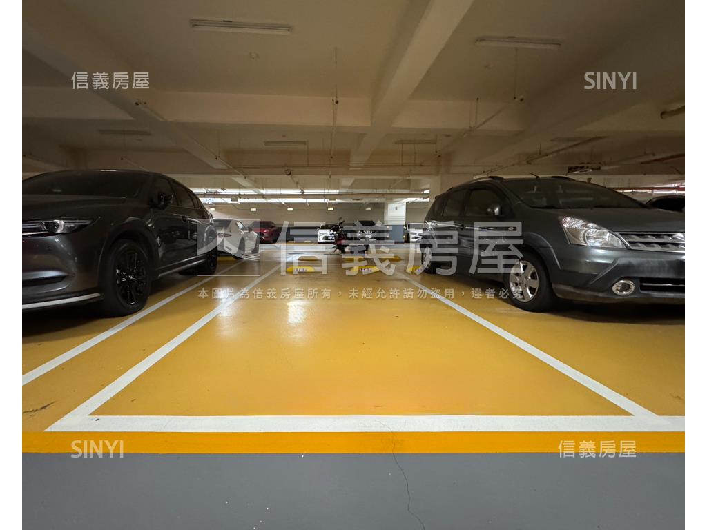 專任文青綠意景觀三房車位房屋室內格局與周邊環境