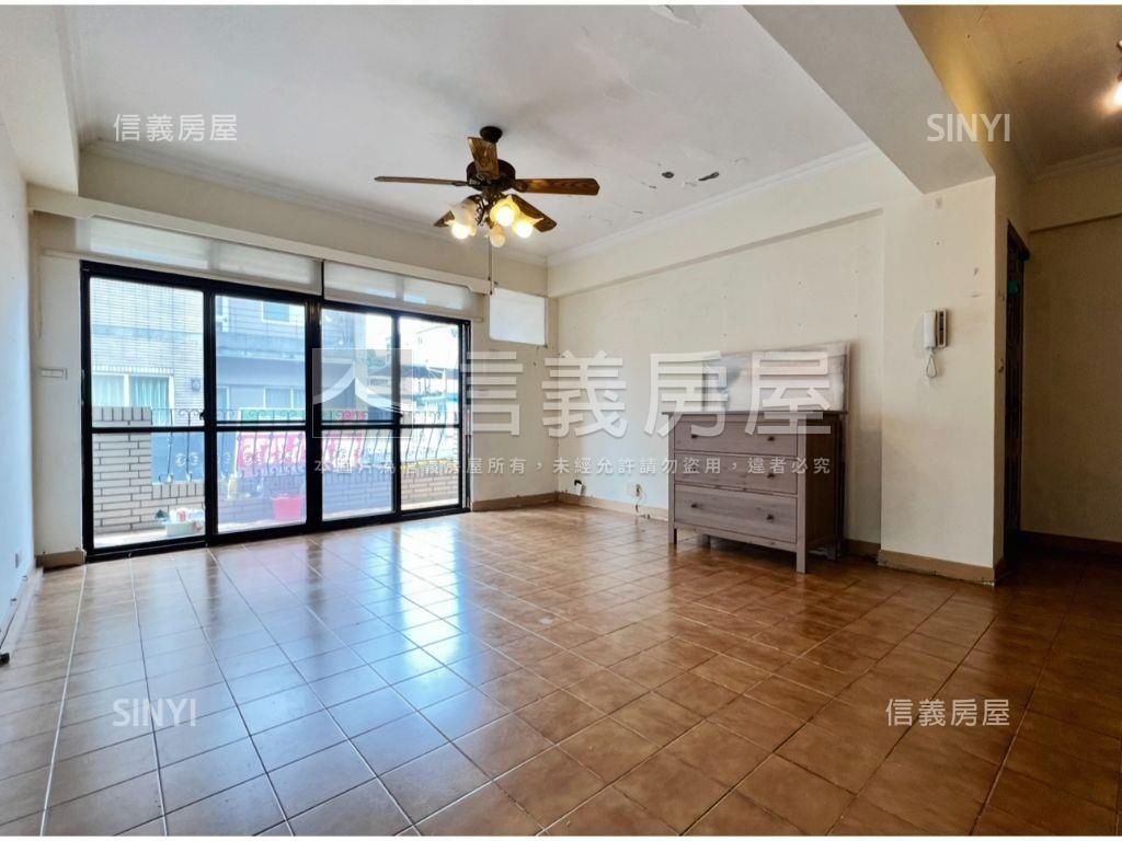 芝玉●朝南邊間３樓帶車位房屋室內格局與周邊環境