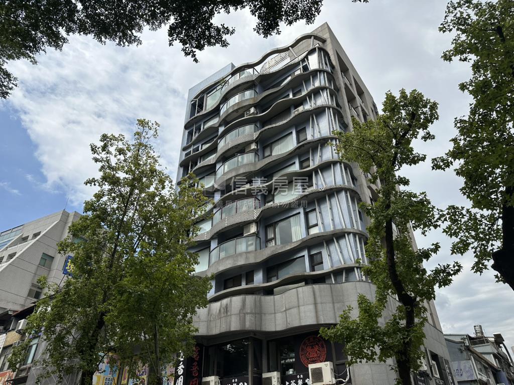 中山美學挑高美景美裝潢房屋室內格局與周邊環境
