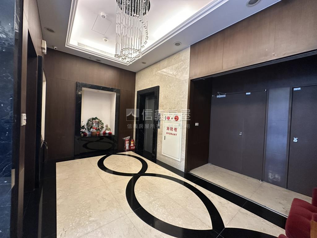 中山美學挑高美景美裝潢房屋室內格局與周邊環境