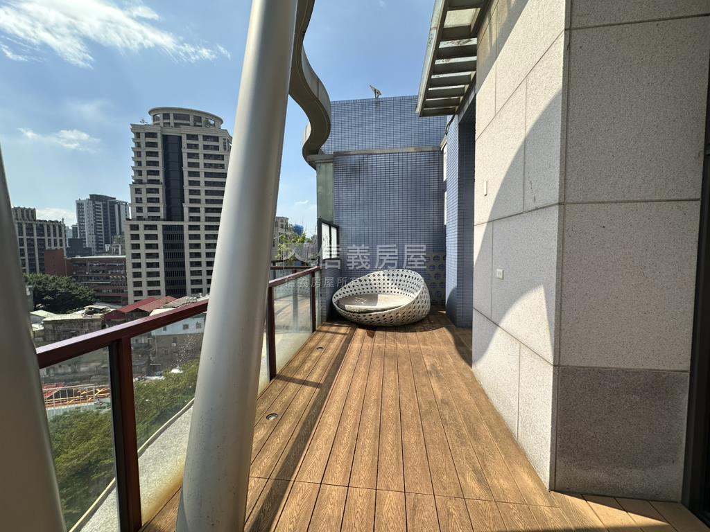 中山美學挑高美景美裝潢房屋室內格局與周邊環境