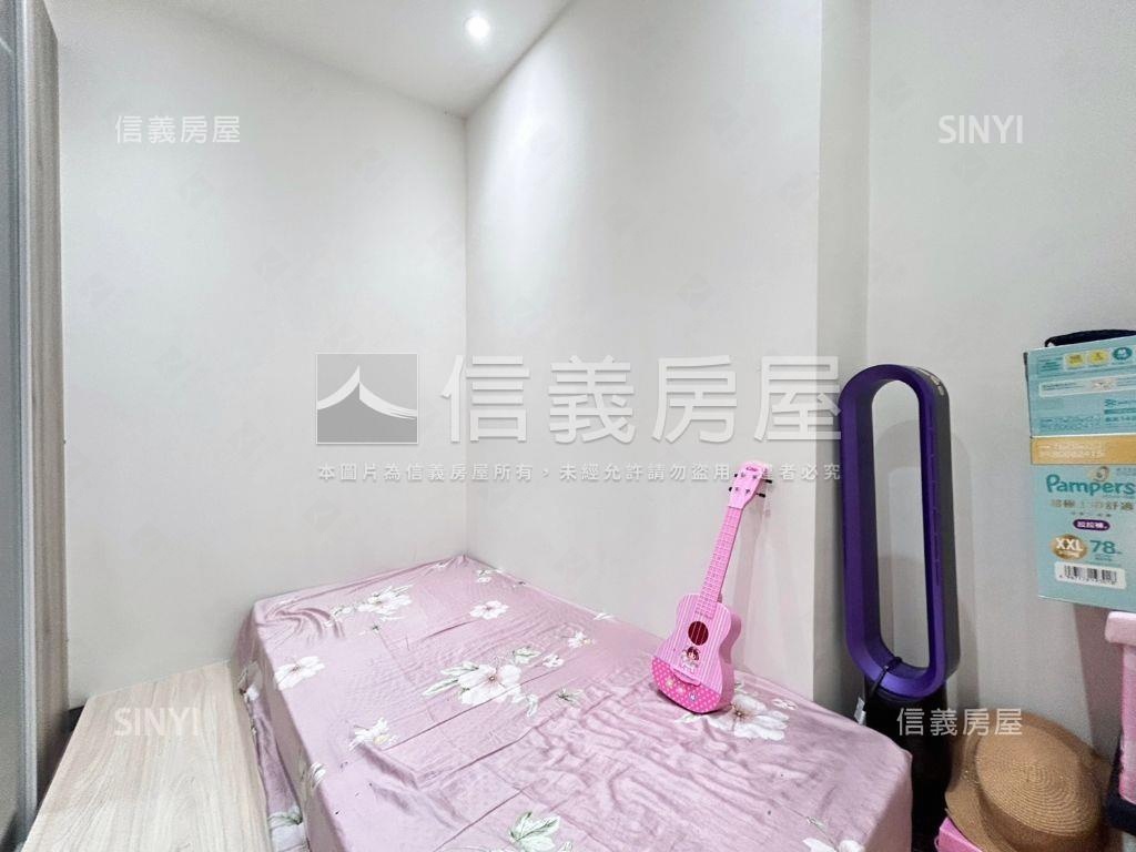 泰山新成屋２房車位房屋室內格局與周邊環境