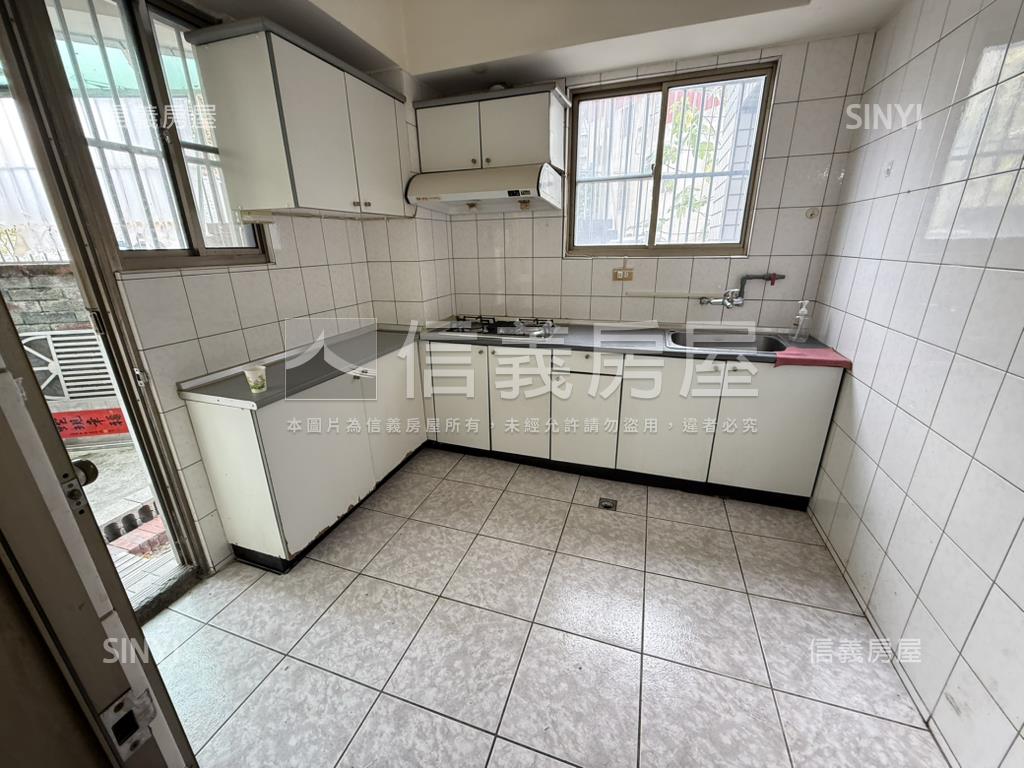 近科博館一樓房屋室內格局與周邊環境