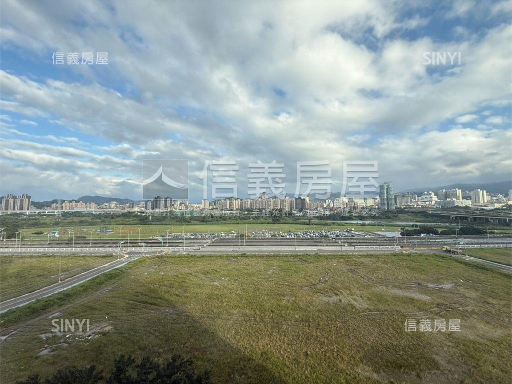 秀朗橋站．春日河畔美三房房屋室內格局與周邊環境