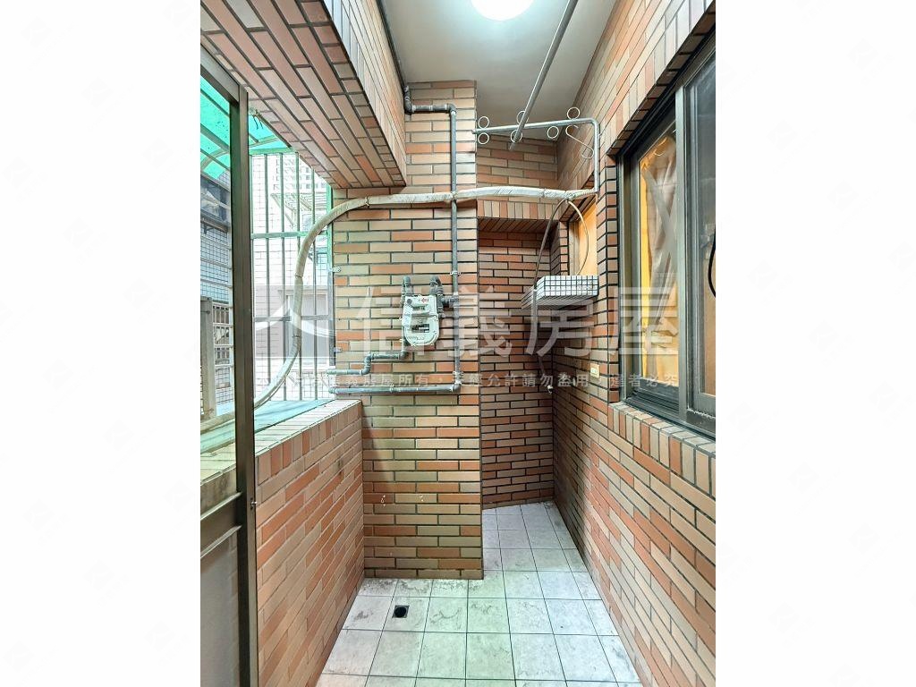 秀朗橋站．春日河畔美三房房屋室內格局與周邊環境