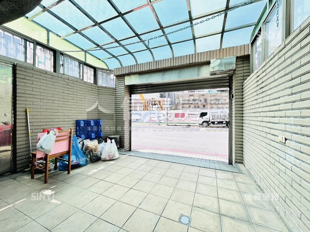 南崁首席邊間大贏家透天房屋室內格局與周邊環境