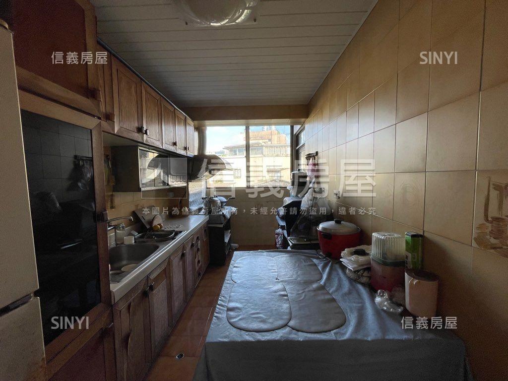 近國館四房採光好房屋室內格局與周邊環境