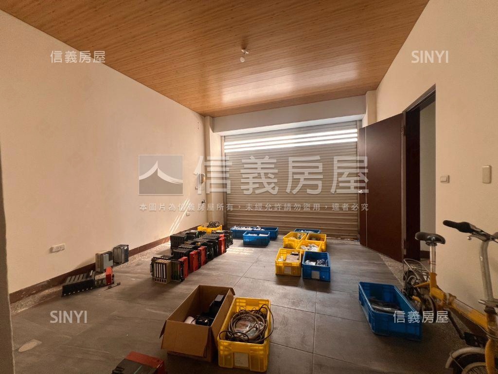 美濃歐風城堡透天店面１房屋室內格局與周邊環境