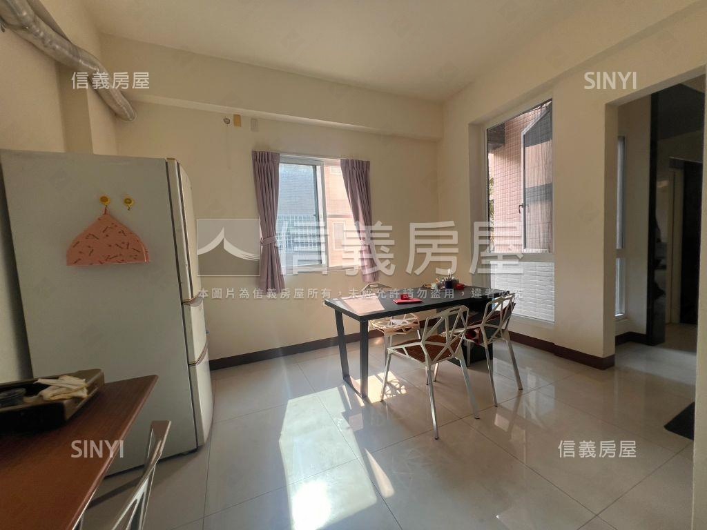 美濃歐風城堡透天店面１房屋室內格局與周邊環境