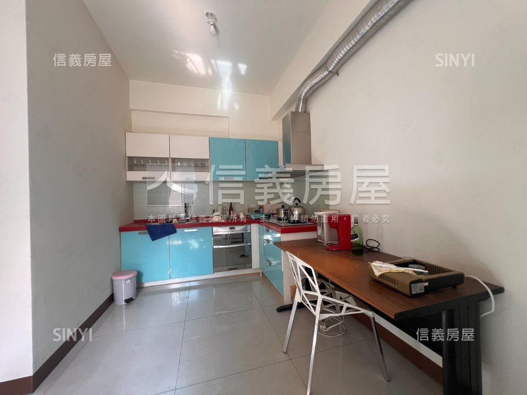 美濃歐風城堡透天店面１房屋室內格局與周邊環境