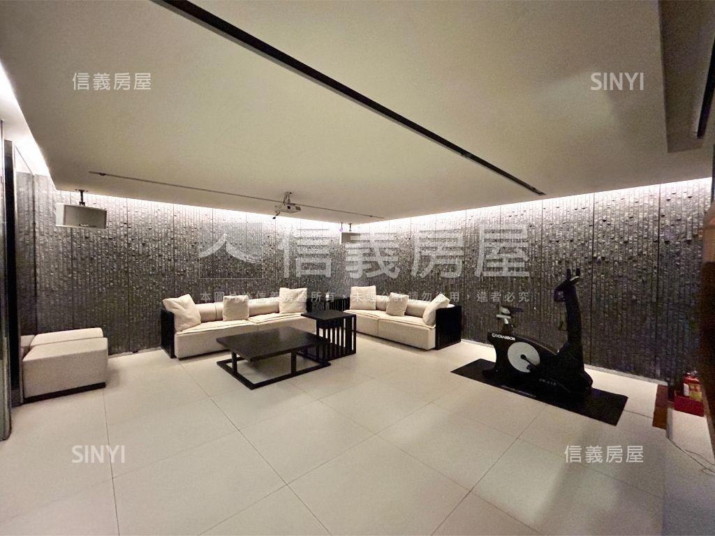 中正國中電梯四房房屋室內格局與周邊環境