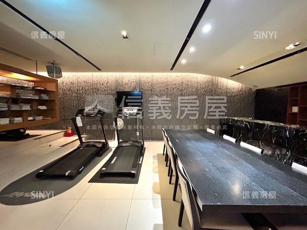 中正國中電梯四房房屋室內格局與周邊環境