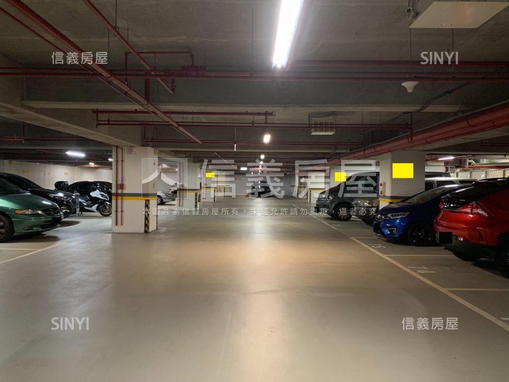 ⭐爵士⭐坡平車位房屋室內格局與周邊環境