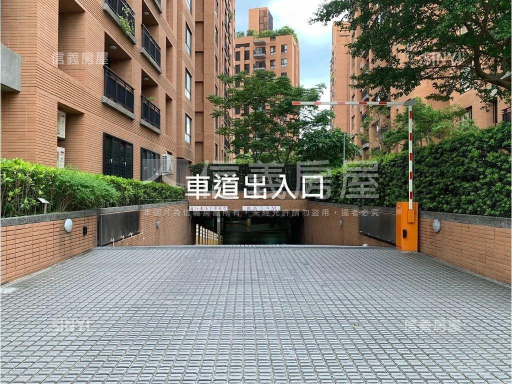 ⭐爵士⭐坡平車位房屋室內格局與周邊環境