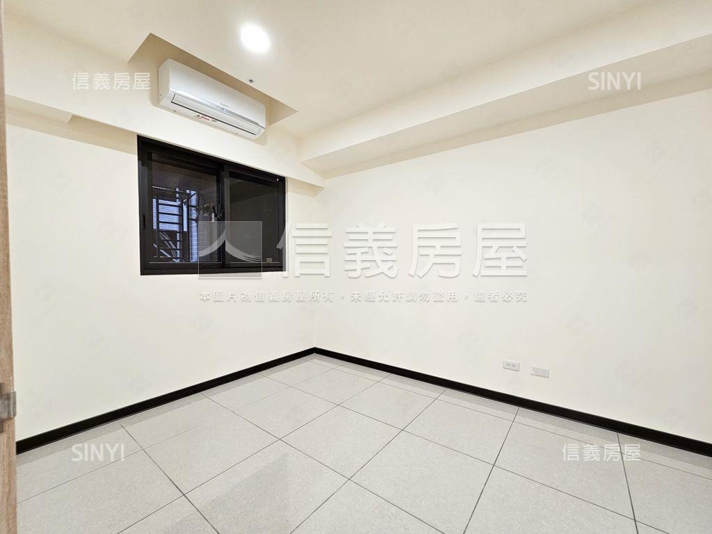 過嶺稀有雙面採光兩房車位房屋室內格局與周邊環境