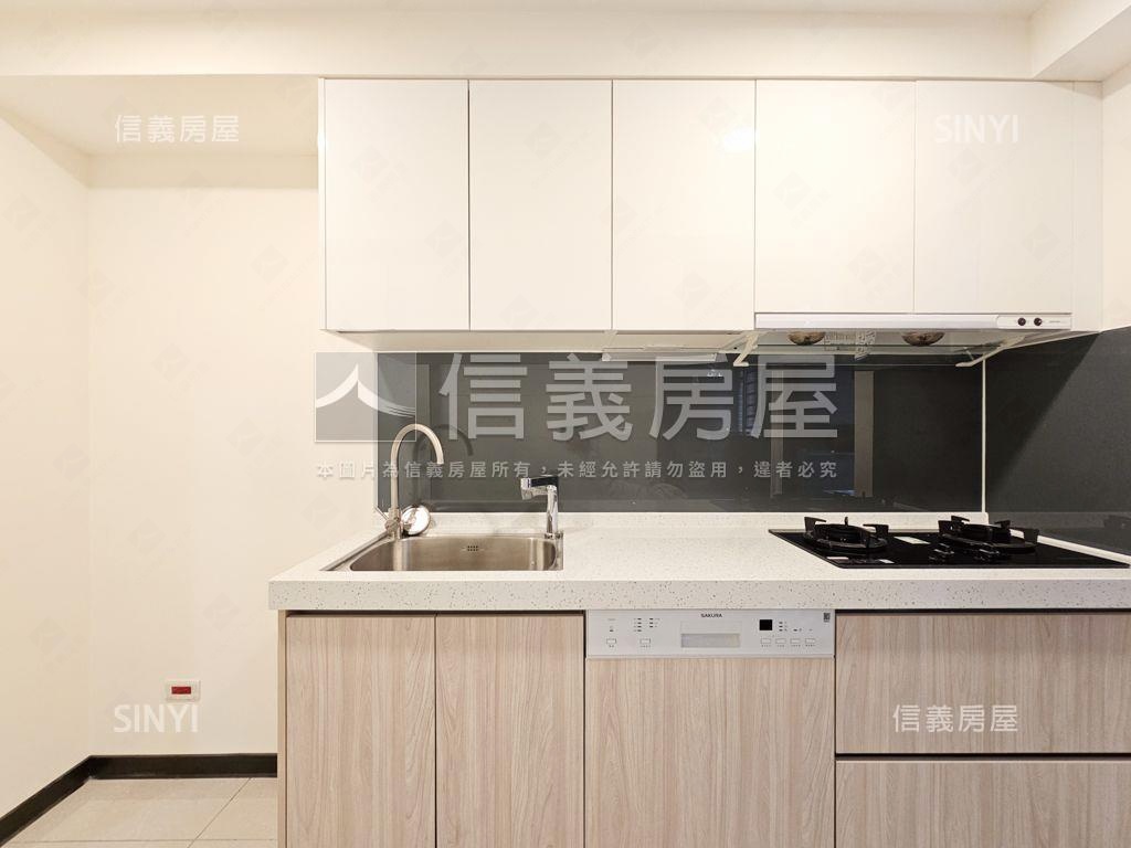 過嶺稀有雙面採光兩房車位房屋室內格局與周邊環境