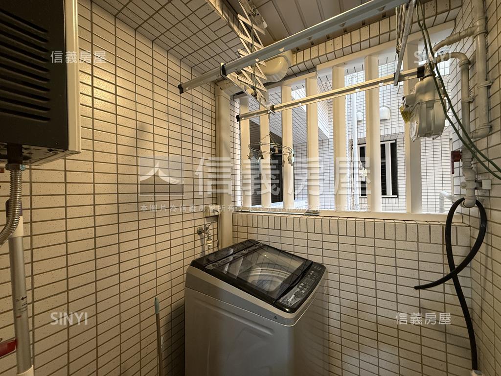 微笑時代精美採光兩房房屋室內格局與周邊環境