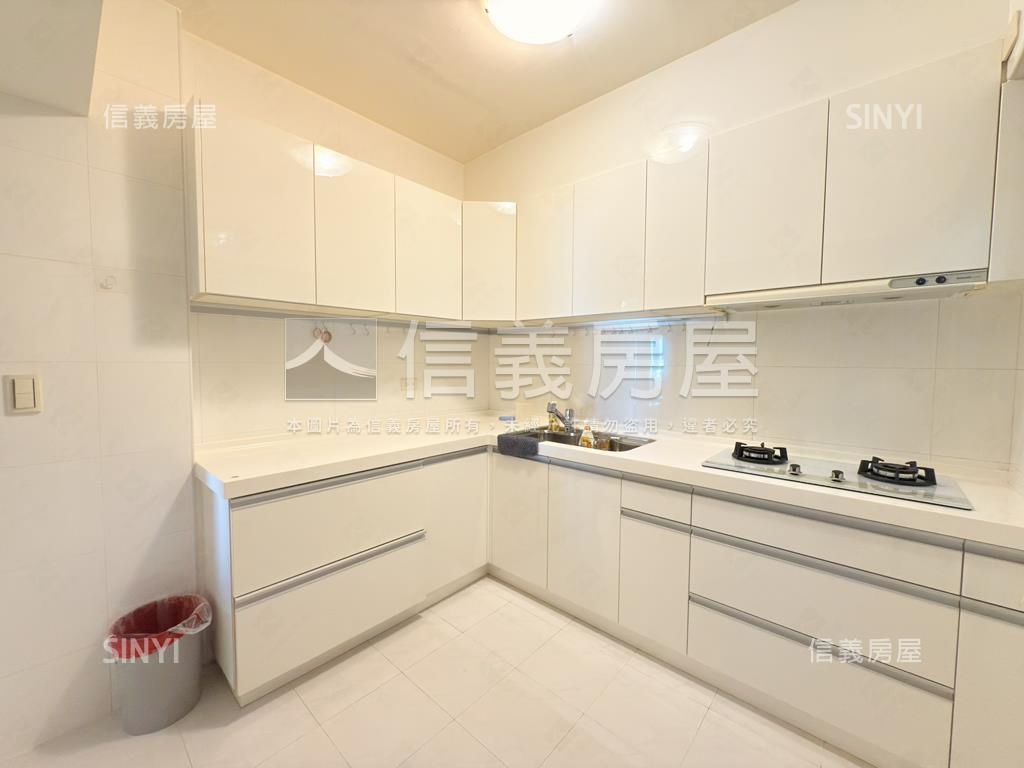 景觀無印風格電梯３房房屋室內格局與周邊環境