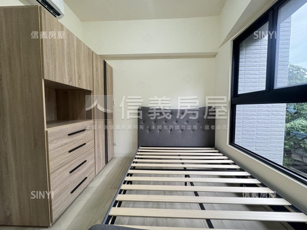 左營三鐵共站商圈２房美宅房屋室內格局與周邊環境