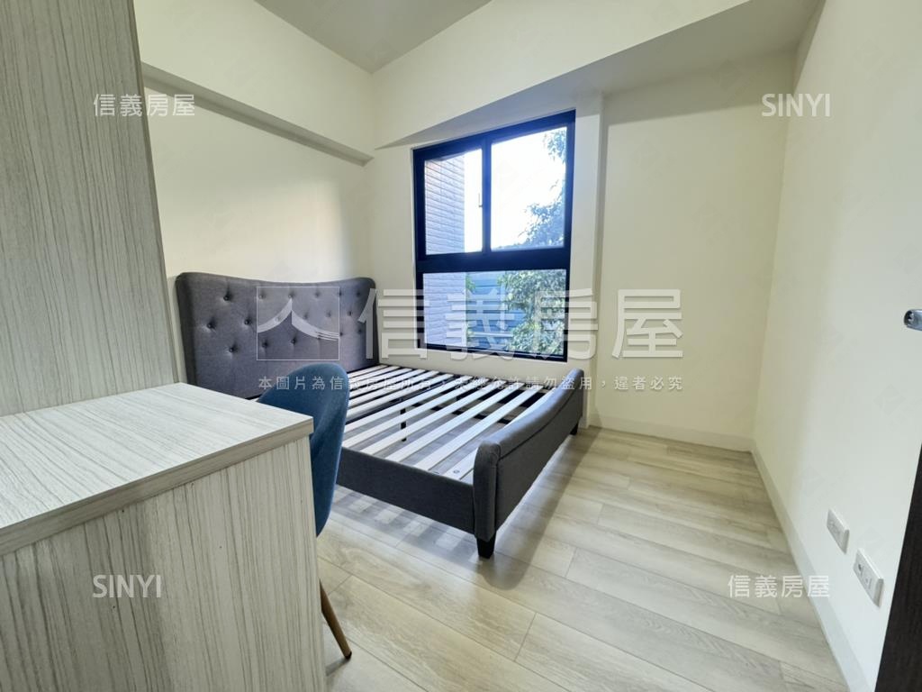 左營三鐵共站商圈２房美宅房屋室內格局與周邊環境