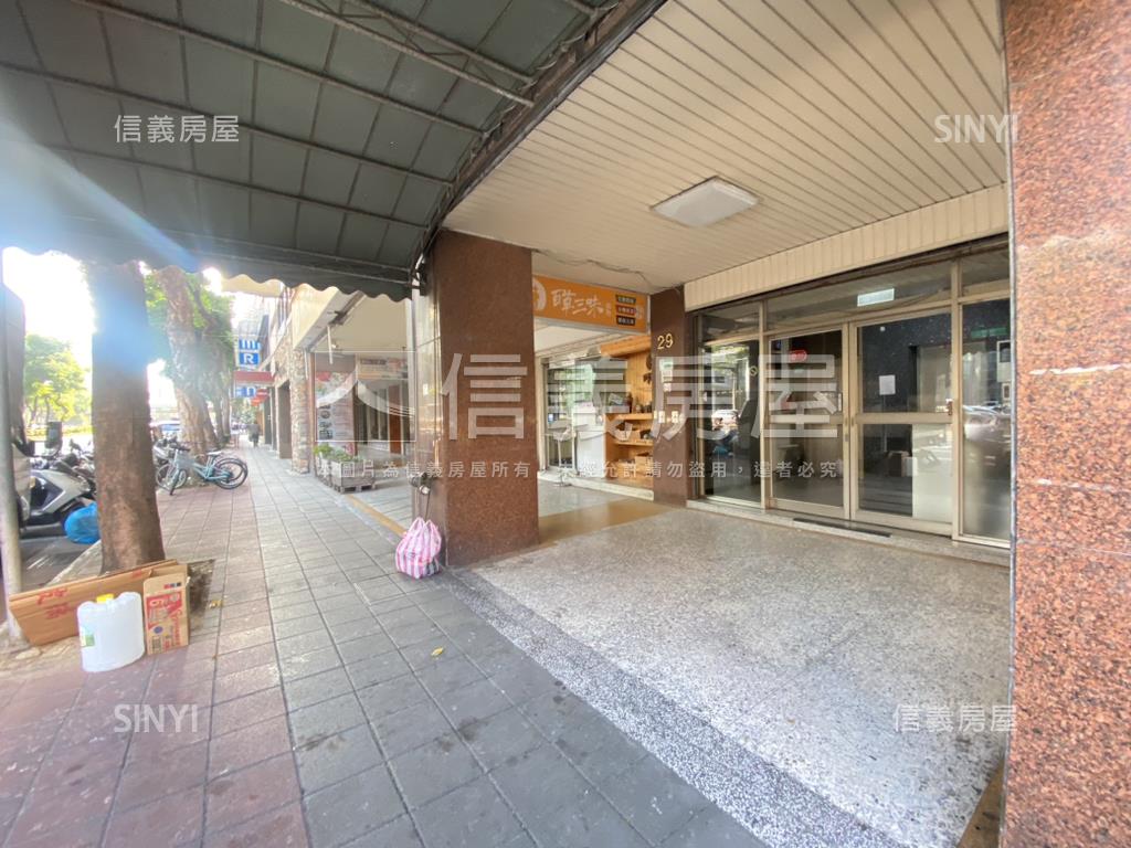 民生雙併管理美住辦房屋室內格局與周邊環境
