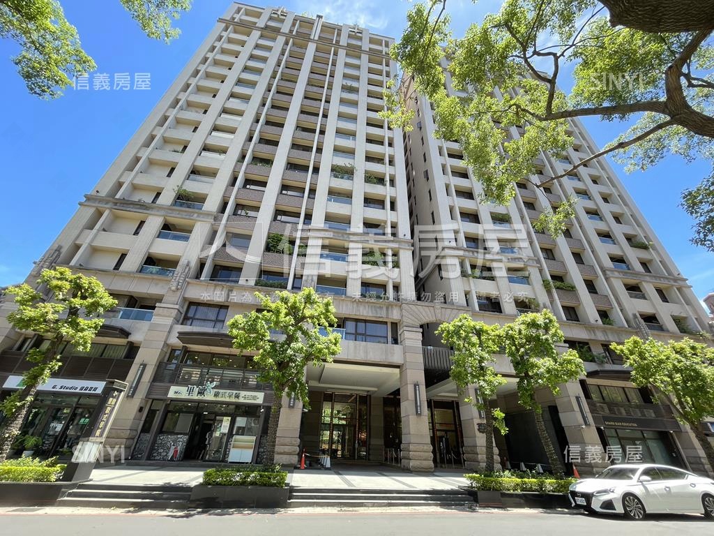 首璽景觀豪邸★雙平面車位房屋室內格局與周邊環境