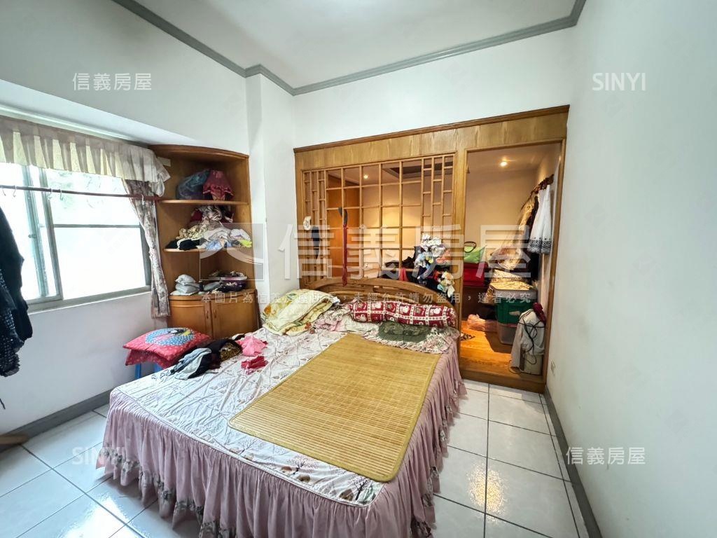 ★板新捷運電梯三房房屋室內格局與周邊環境