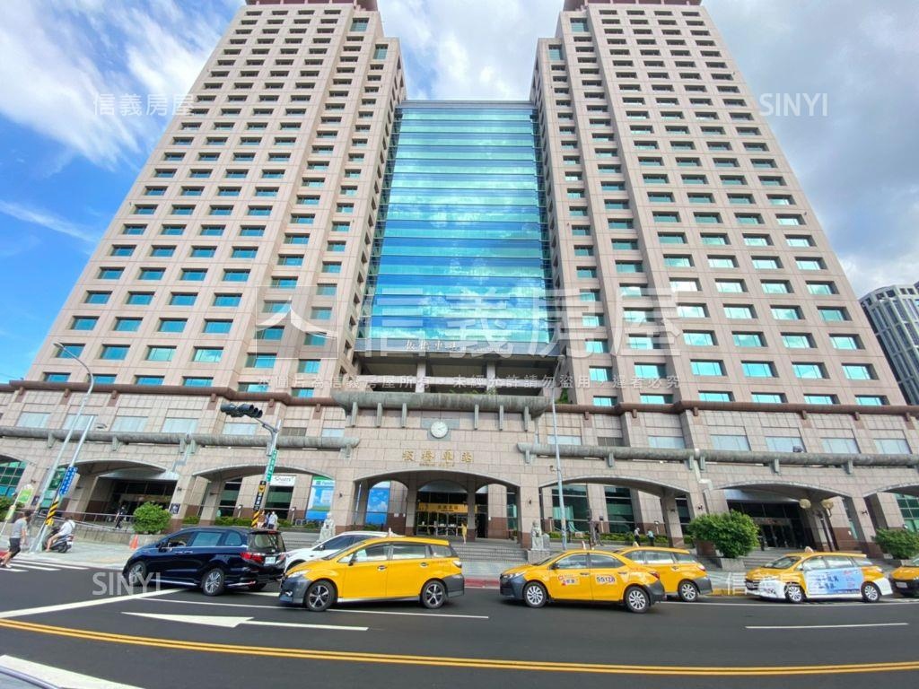 ★板新捷運電梯三房房屋室內格局與周邊環境