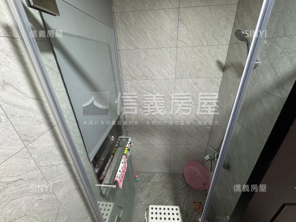 稀有☆豐僑君薈三房車位房屋室內格局與周邊環境