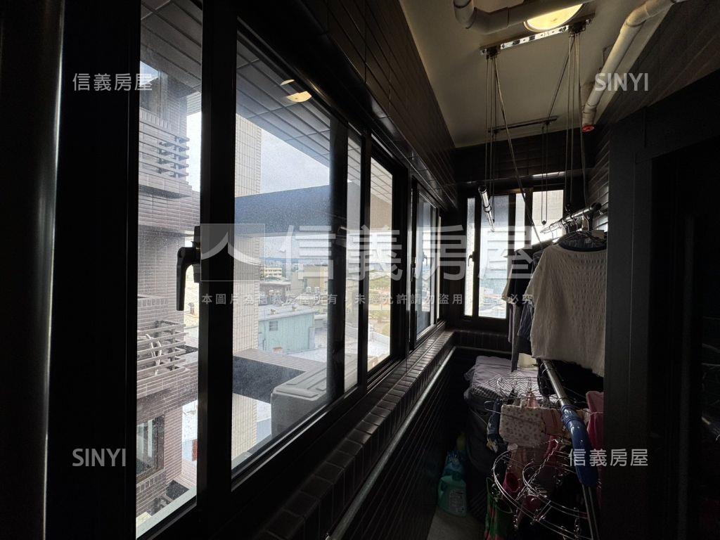 稀有☆豐僑君薈三房車位房屋室內格局與周邊環境