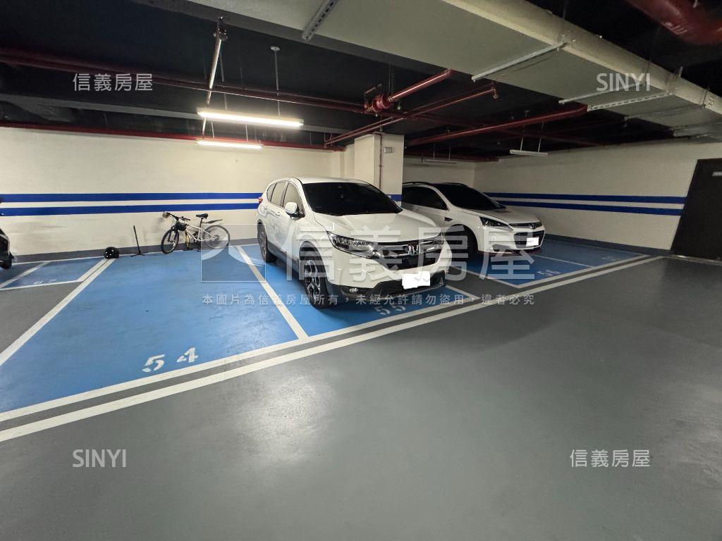 稀有☆豐僑君薈三房車位房屋室內格局與周邊環境