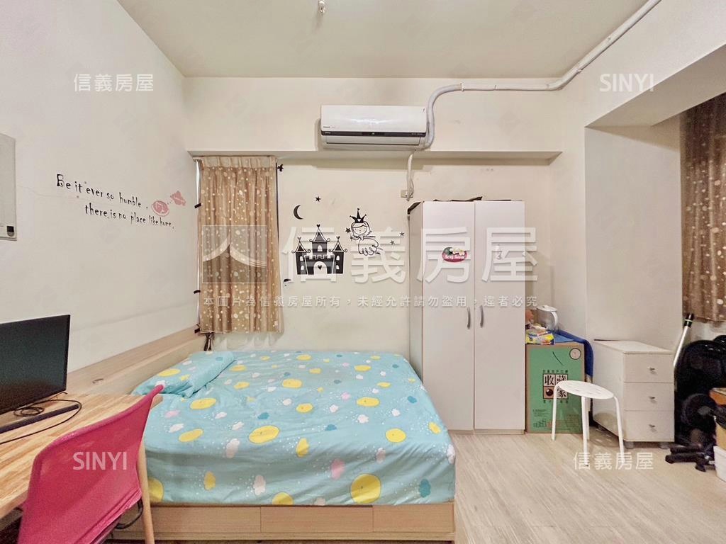 近市區採光獨立陽台套房房屋室內格局與周邊環境